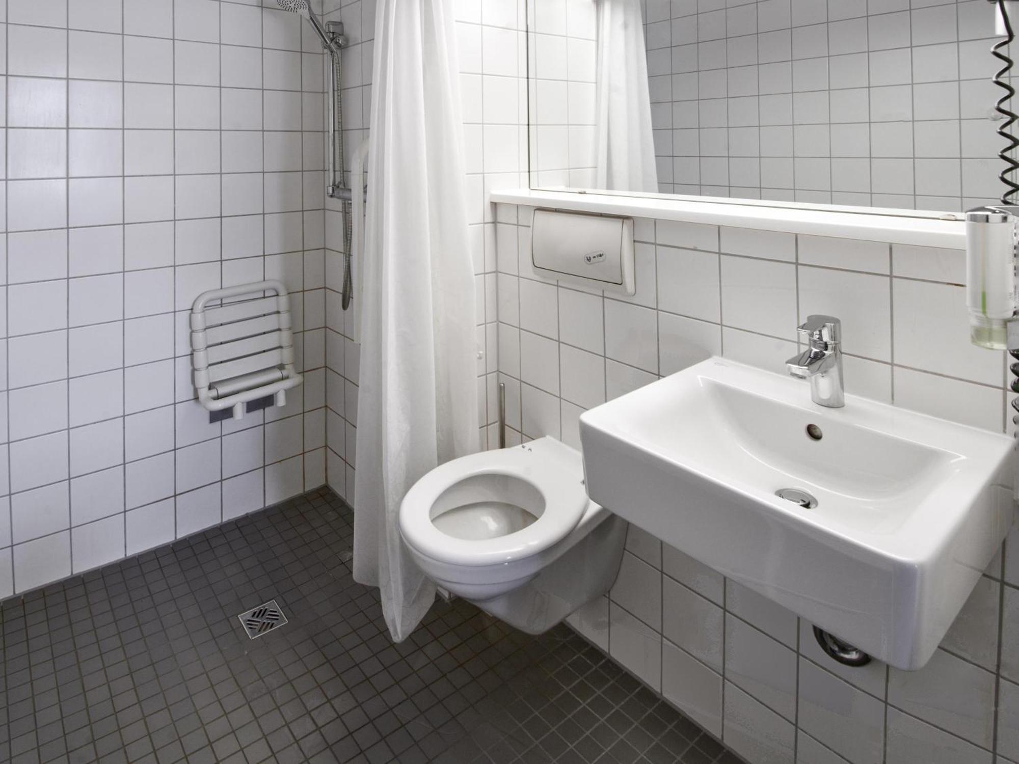 B&B Hotel Offenbach-Kaiserlei Eksteriør billede